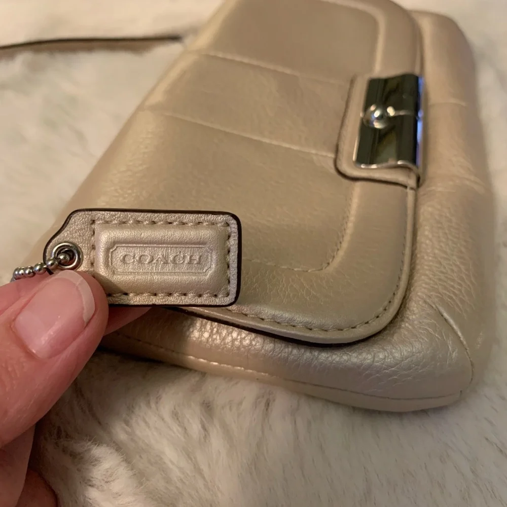 Coach Metallic Beige Leather Shoulder Bag - Picture 2 of 16